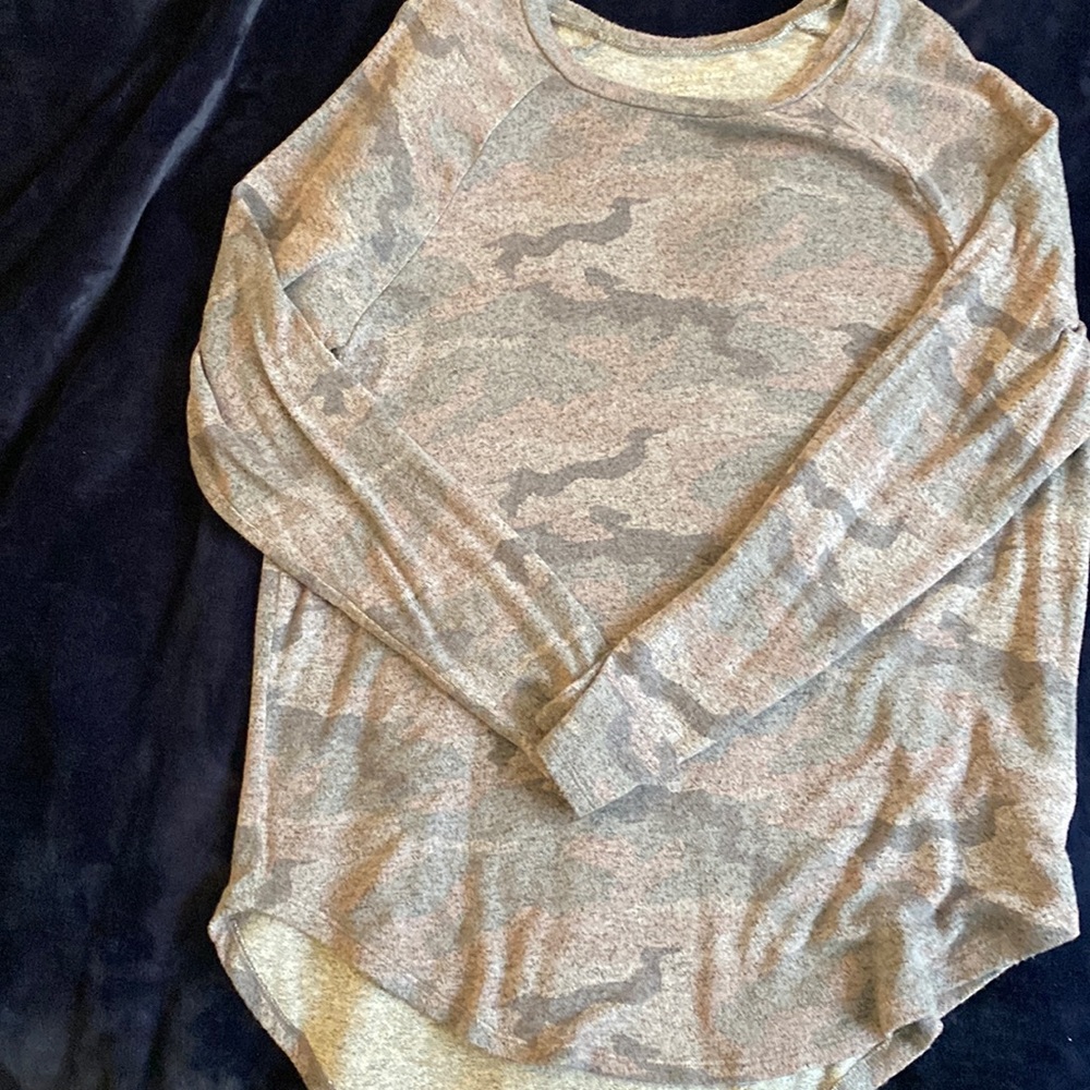 American Eagle Purple Camouflage Long Sleeved top